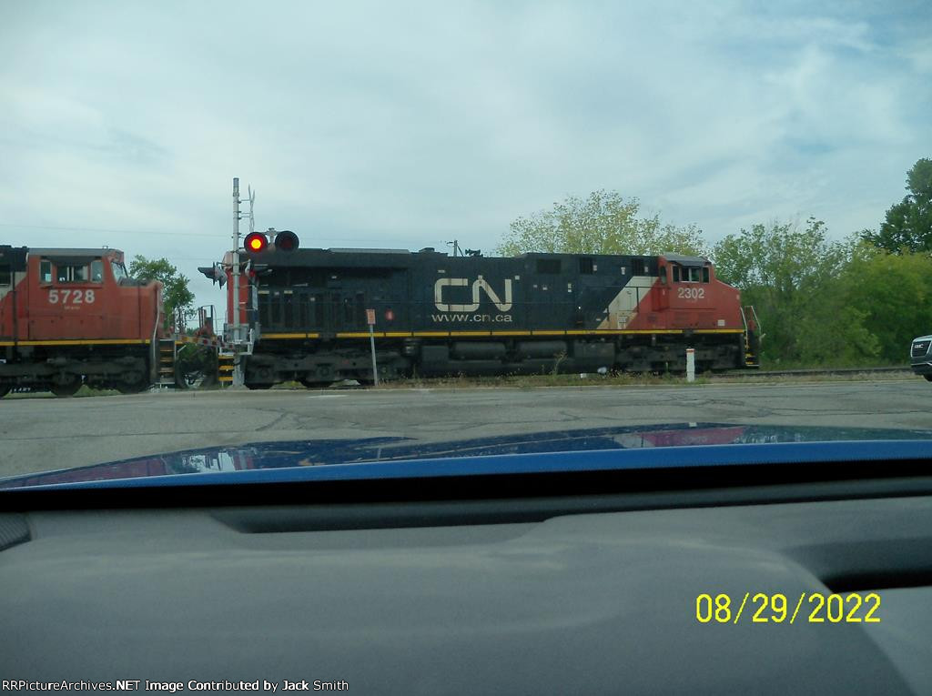 CN 2302